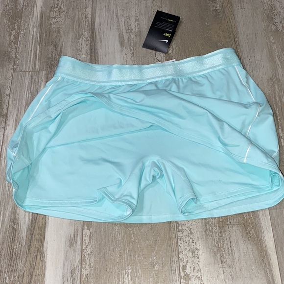 Nike Skirt - Picture 2 of 6